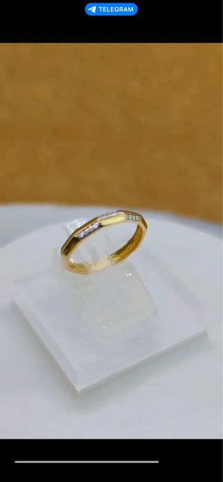 Продам золотое кольцо