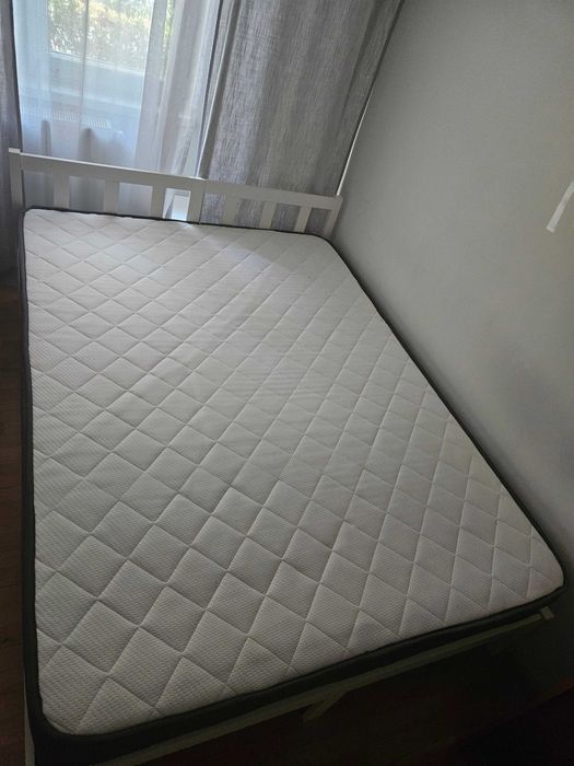 Set complet – pat + saltea + topper 140 × 190 cm