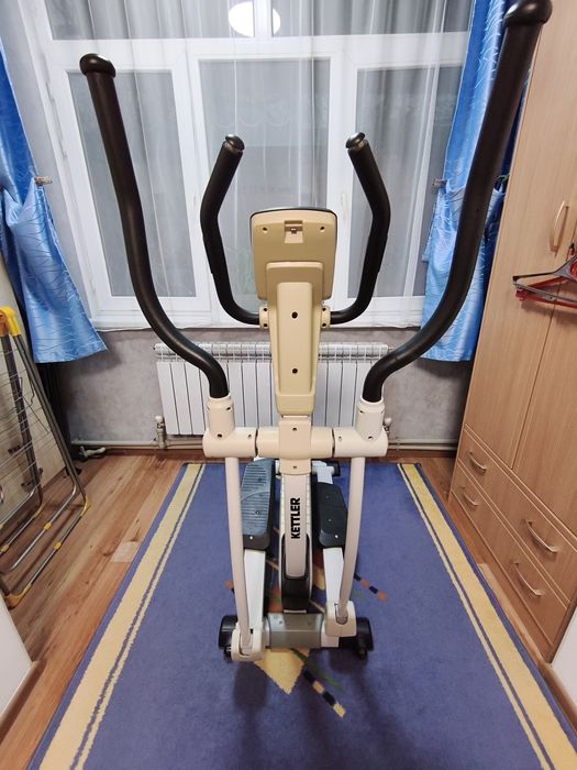Продаётся эллиптический тренажёр Kettler Riva M