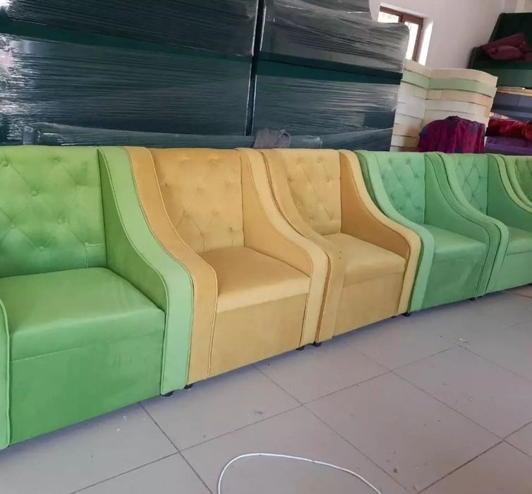 Диваны для кафе ресторанов,общепит,