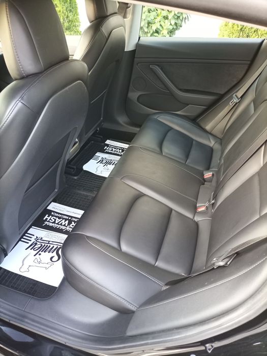 Tesla model 3 standard plus