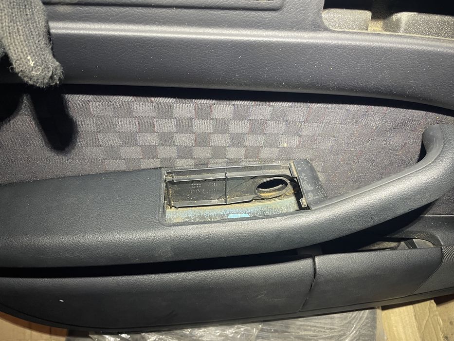 Карты дверные Audi A6C5