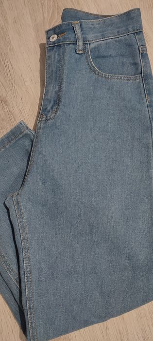 Blugi drepți pentru damă mărimea 36