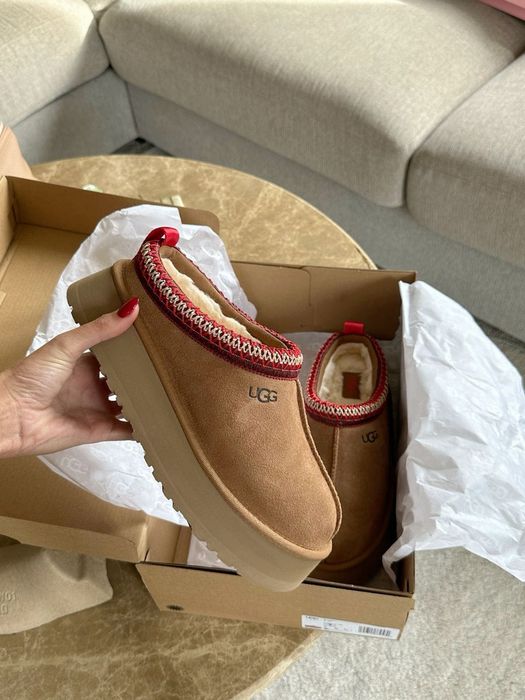 UGG Tazz – NOI, mărimea 38