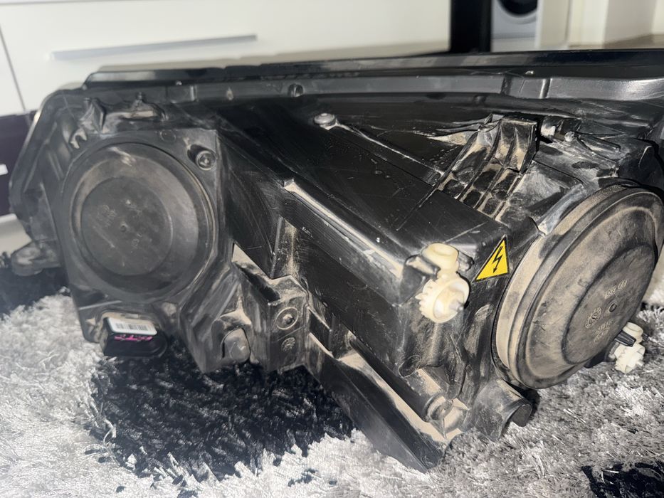 Vand Far dreapta pentru piese VW Tiguan 2013