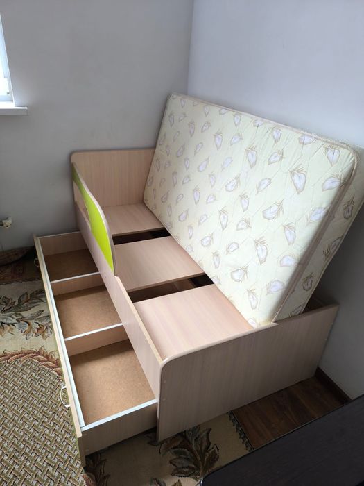 Детская кровать.