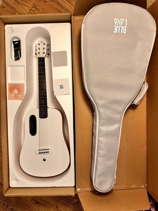 Chitară acustică Blue LAVA Original