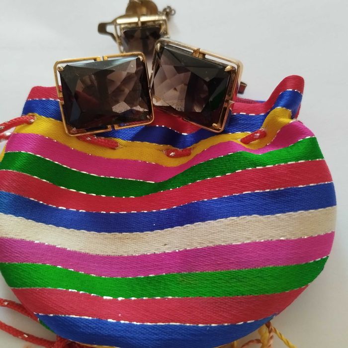 Копчета за ръкавели и игла за вратовръзка с камъни опушен топаз