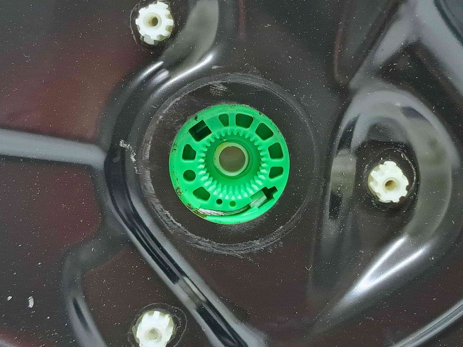 Macara electrica geam dreapta spate Volkswagen Passat B7 (362) [Fabr 2