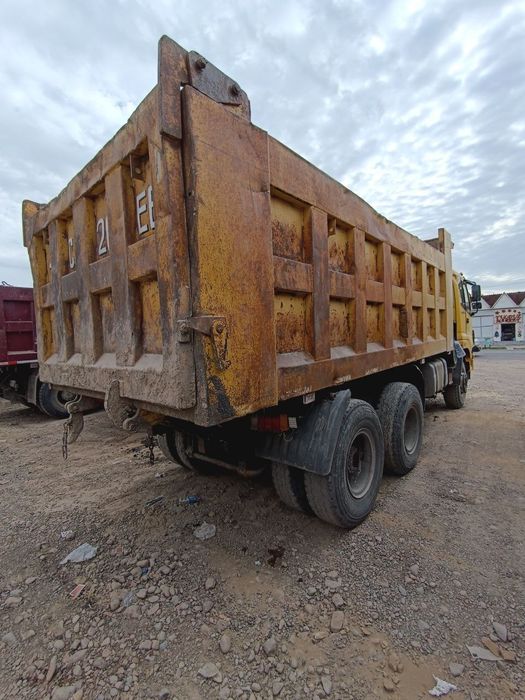 Futon sotiladi srochno