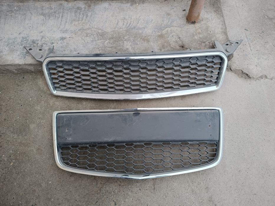 Облицовка решетки радиатора Nexia 3 ravon