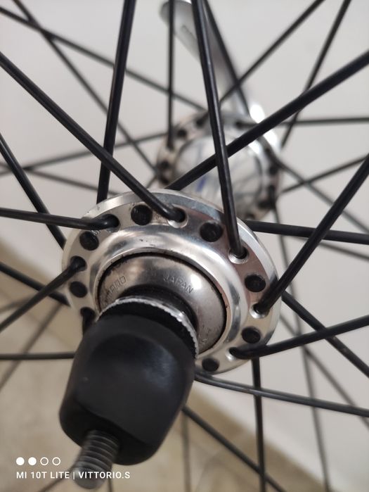 Предна шосейна капла с главина Shimano 105