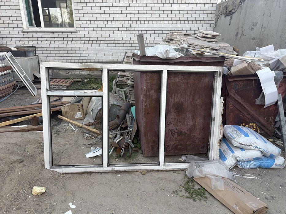 Отдам окно пластиковое