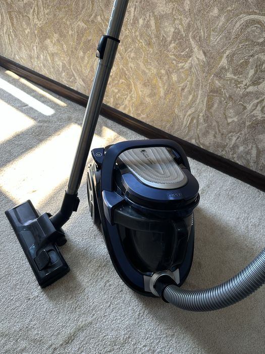 Пылесос в отличном состоянии Tefal