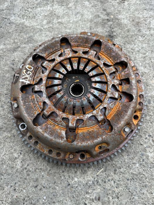 Kit ambreiaj / Volanta Toyota Aygo, Citroen C1 1.0 Masa fixa