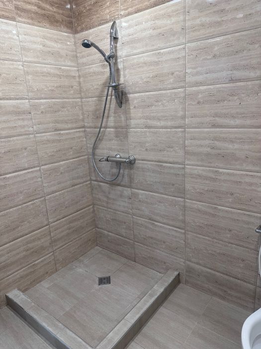 Дава се под наем Тристаен апартамент в Асеновград - 86 кв.м за 408 € - Снимка #5