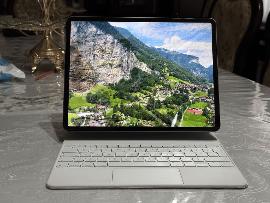 iPad Pro 12.9-inch (4-generation) ideal holatda!