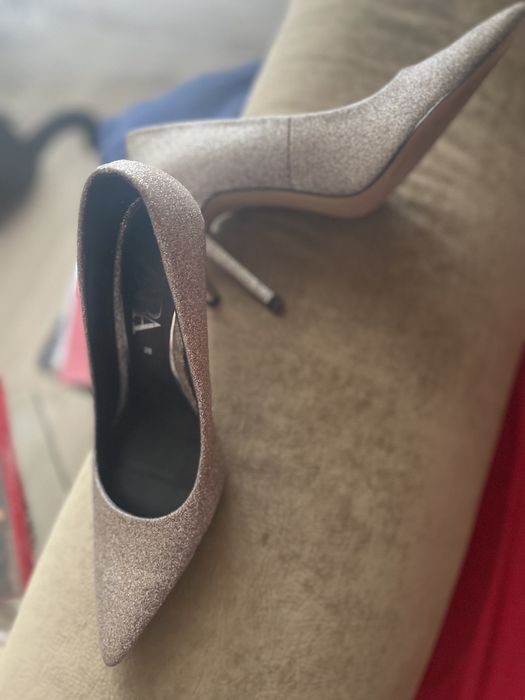 Pantofi stileto cu sclipici