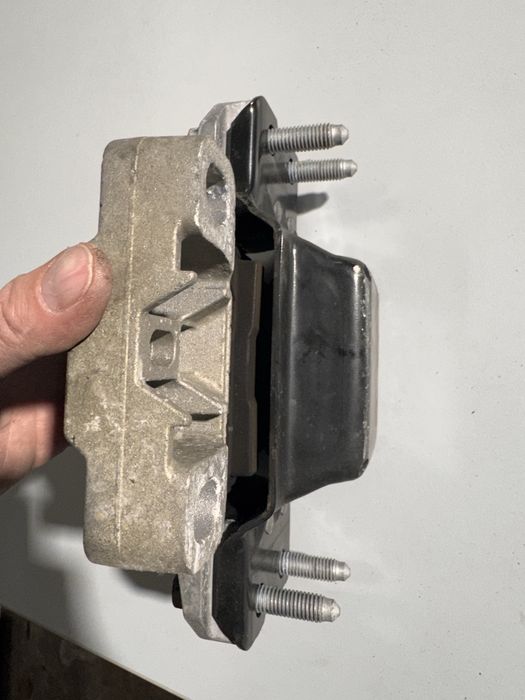 Tampon Motor passat B6