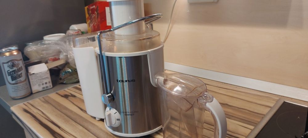 Сокоистисквачка Таурус