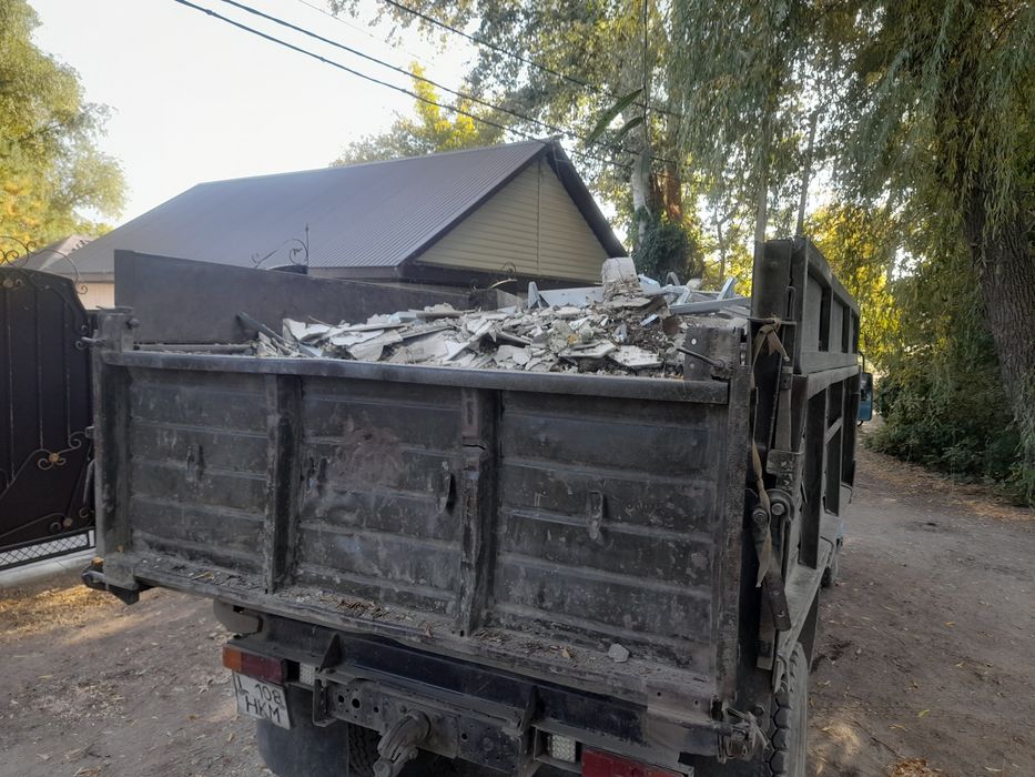 Вывоз мусора ЗИЛ + с грузчиками