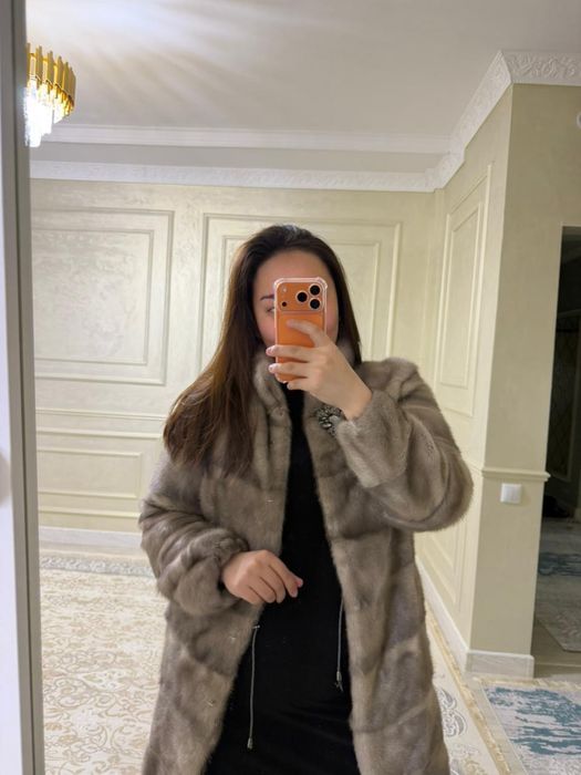 Шуба серая хорошего качества