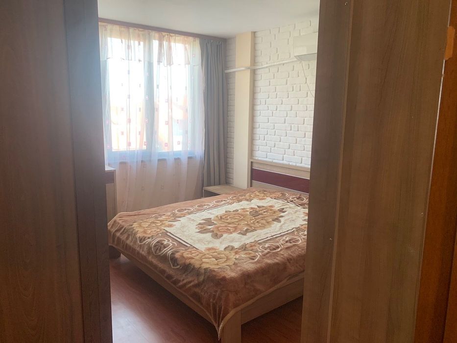 Дава се под наем Тристаен апартамент в Враца, Център - 67 кв.м за 408 € - Снимка #8