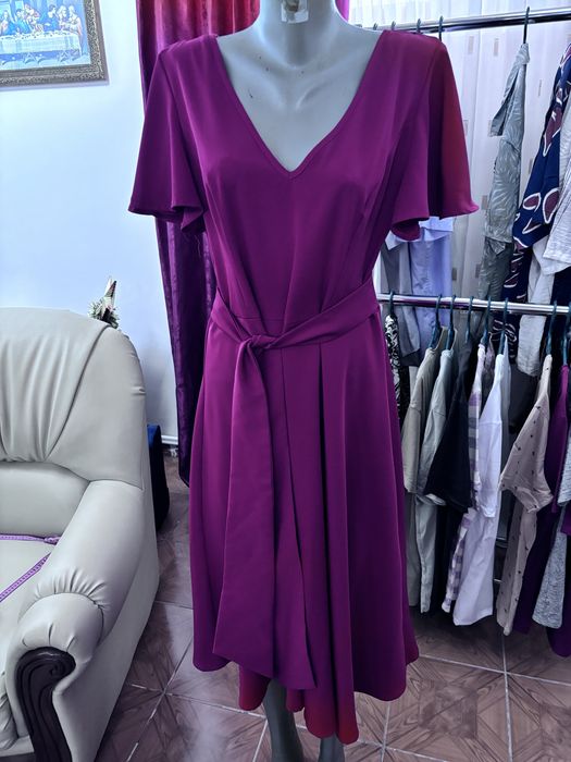 Rochie de zi rosie