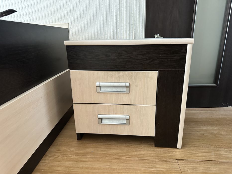 2 односпальное кровать, тумбочка