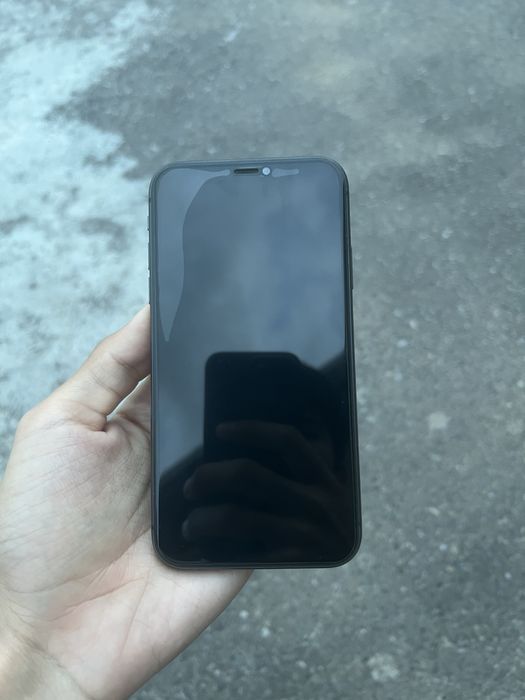 Ayfon 11 srochno sotiladi 64gb
