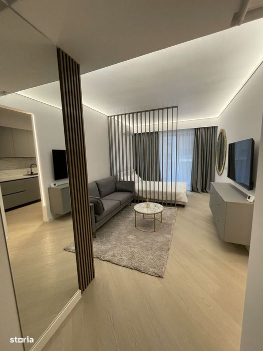 Proprietar - Studio Dublu Cortina North - designer