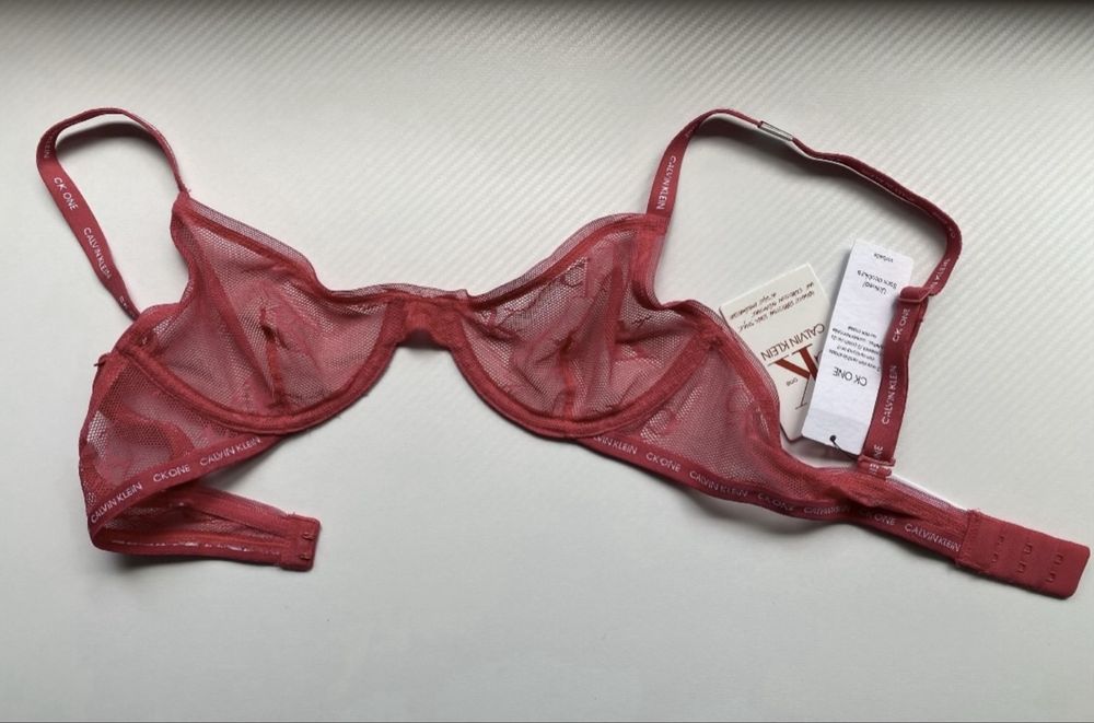 Сутиен Calvin Klein