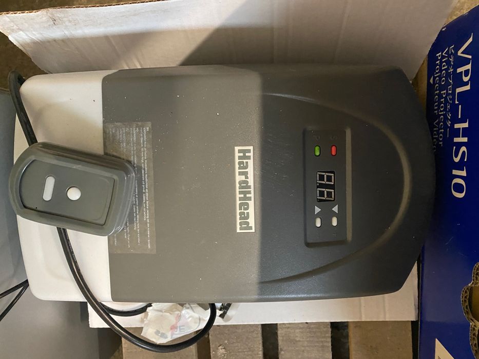 Моторче за гаражни врати