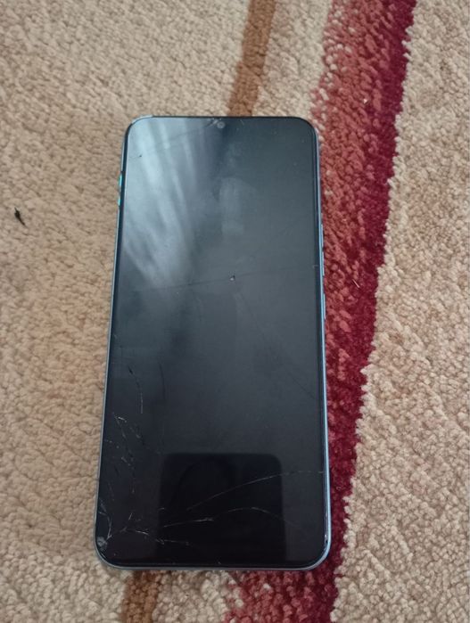 Texno spark память 32