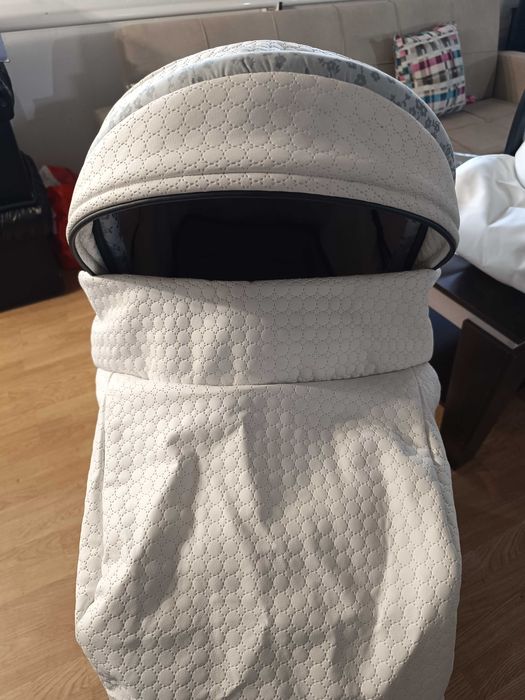 Детска количка 3 в 1 Versacy – Изключително запазена!