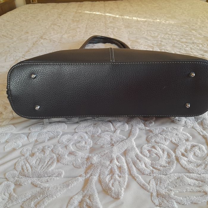 Елегантна чанта L.Credi