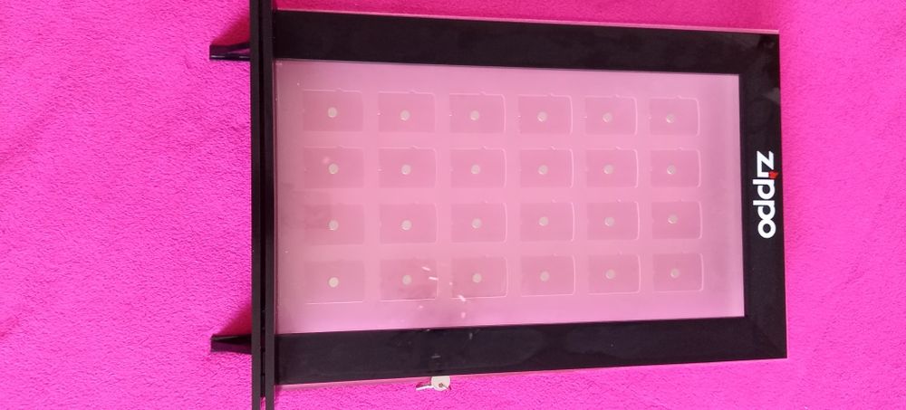 Suport pentru brichete zippo