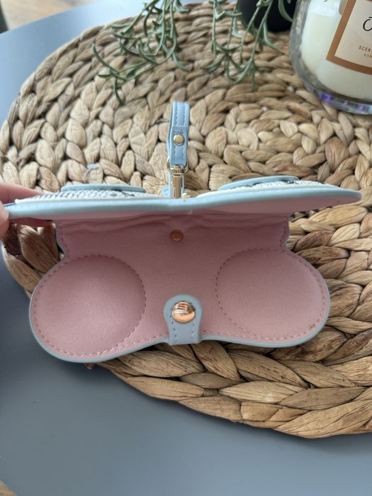 Уникални калъфи за слънчеви очила