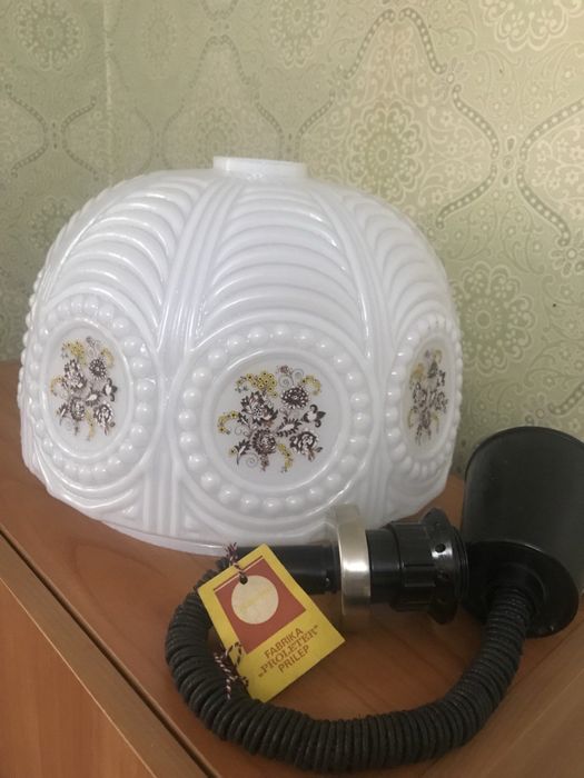 Продаю Люстру новую