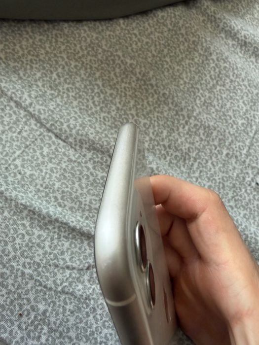 Iphone 11 , 128 GB, 70%