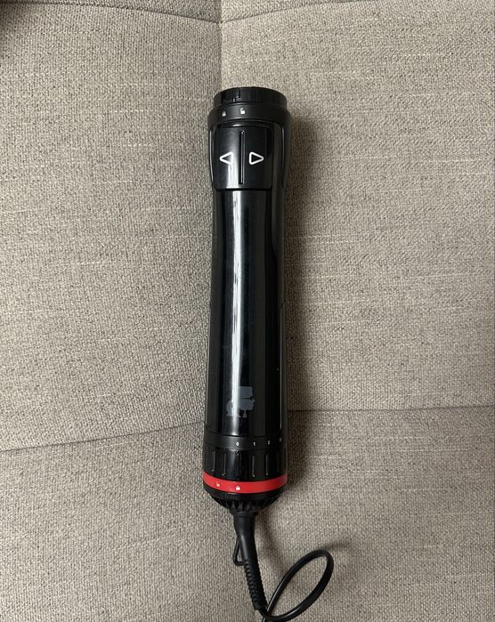 Продается фен щетка