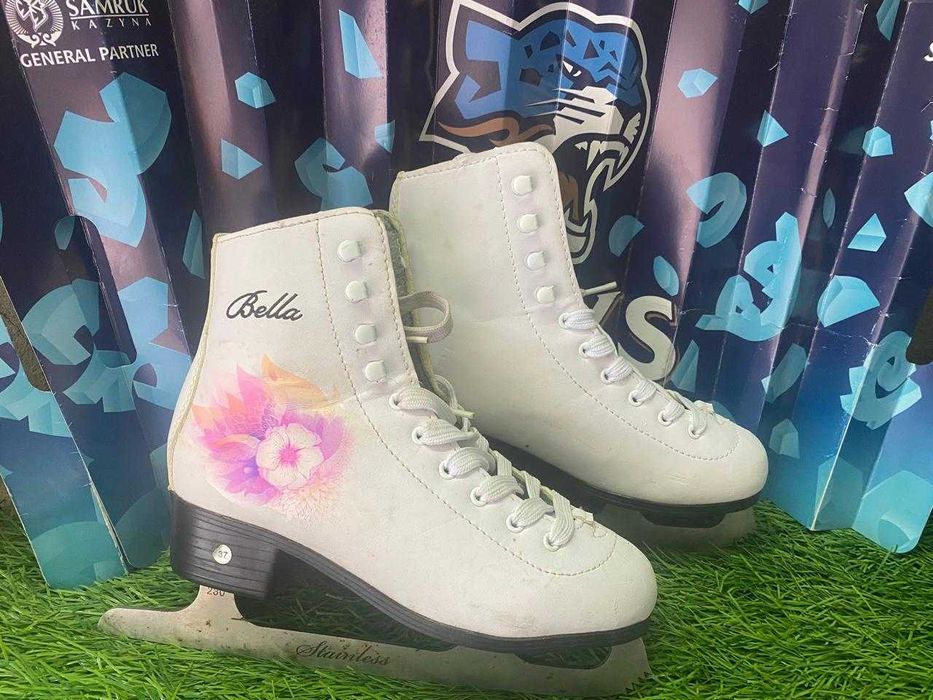 Коньки женские. Размер 37