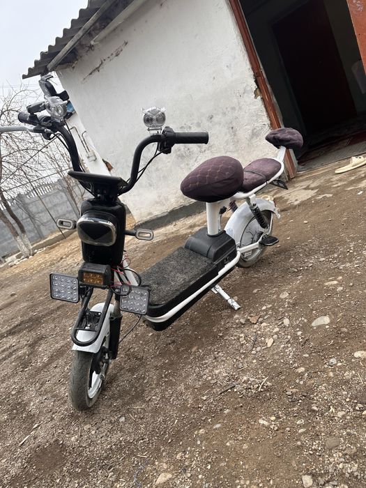 Элетронный скутер