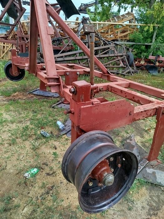 Плоскорез гун-4 глубокорыхлитель