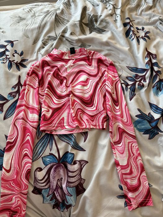 Пролетни блузи и тениски