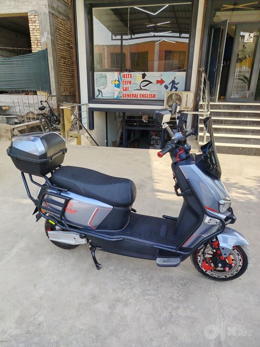 Skuter 50 km soat kezlikgacha harakatlanadi