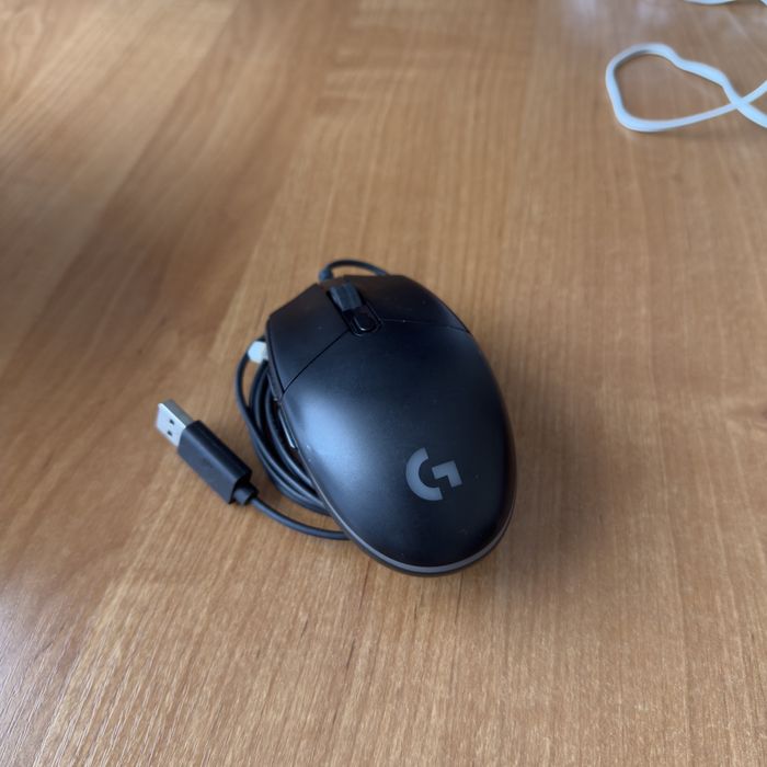 Мышка Logitech продается