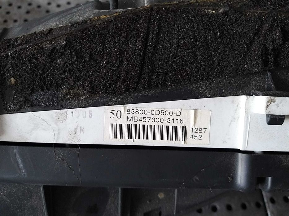 Ceasuri bord toyota yaris p9 838000d500d mb4573003116