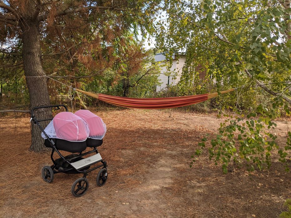 2 коша Mountain Buggy Carrycot Plus за Duet – за близнаци