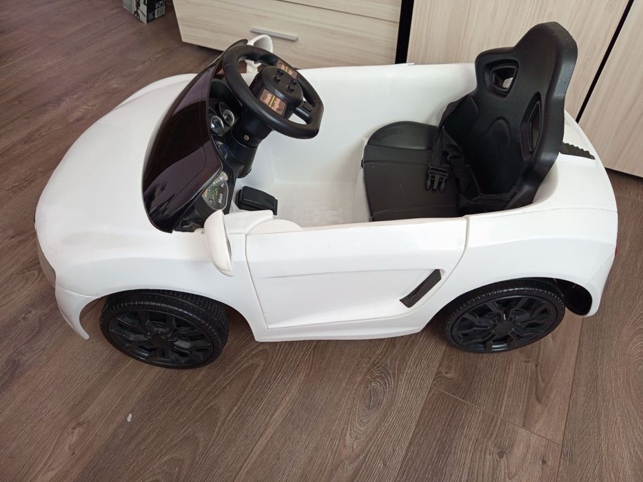 Акумулаторна кола audi